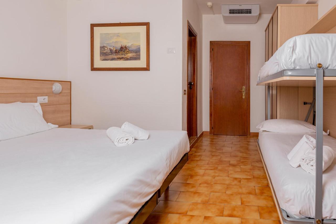 Catignano Hotel Ristorante Gubbio Esterno foto